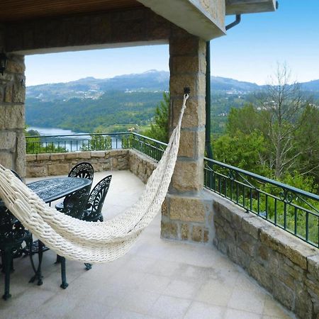 Holiday Home, Luzim Bagian luar foto