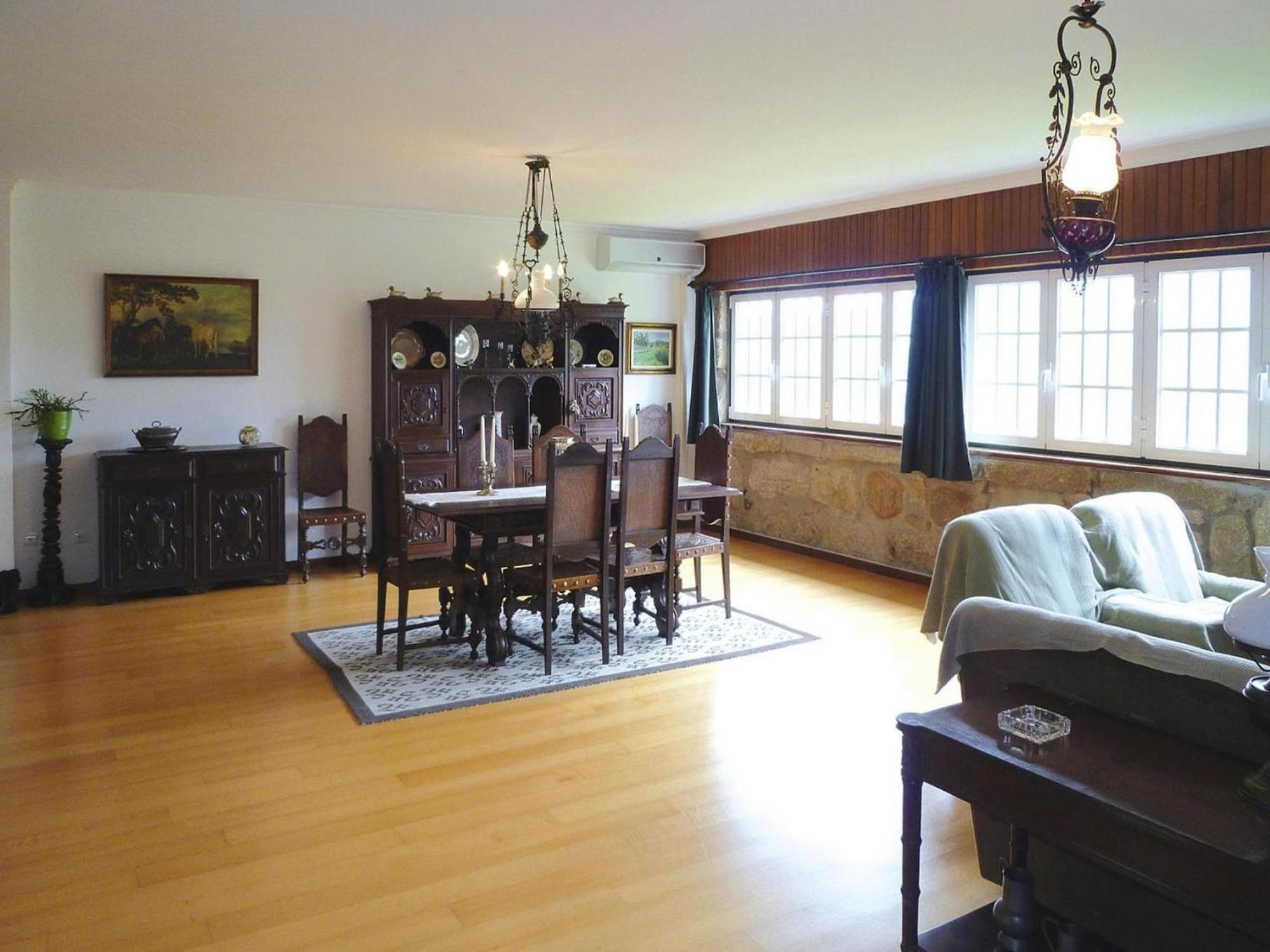 Holiday Home, Luzim Bagian luar foto
